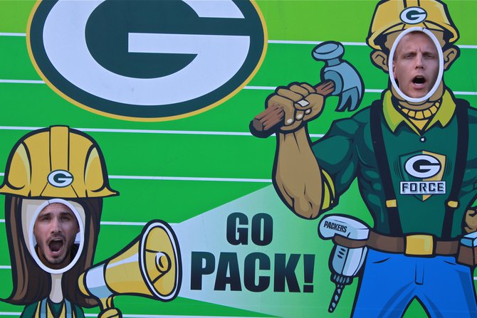 Hey look, it's Jake and Corey :: August 16, 2012 - Preseason - Packers vs. Browns