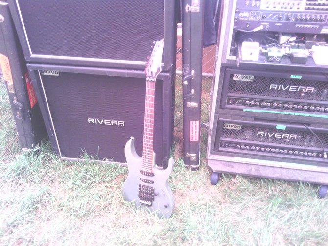 Listener Lonnie hit us up with some great KnotFest shots!
