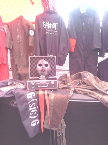 Listener Lonnie hit us up with some great KnotFest shots!