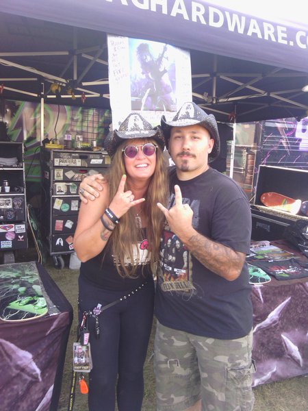 Listener Lonnie hit us up with some great KnotFest shots!