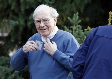 Berkshire Hathaway CEO Warren Buffett attends the Allen & Co Media Conference in Sun Valley, Idaho July 12, 2012. REUTERS/Jim Urquhart Berkshire Hathaway CEO Warren Buffett attends the Allen & Co Media Conference in Sun Valley, Idaho July 12, 2012. REUTERS/Jim Urquhart