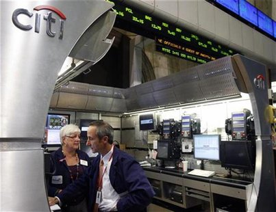 Traders work at the Citi trading post on the floor of the New York Stock Exchange, November 24, 2008. REUTERS/Shannon Stapleton Traders work at the Citi trading post on the floor of the New York Stock Exchange, November 24, 2008. REUTERS/Shannon Stapleton