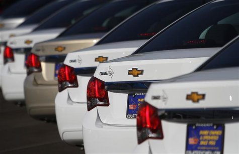 Chevrolet Cruze vehicles are displayed at Courtesy Chevrolet dealership in Phoenix, Arizona, January 4, 2011. REUTERS/Joshua Lott Chevrolet Cruze vehicles are displayed at Courtesy Chevrolet dealership in Phoenix, Arizona, January 4, 2011. REUTERS/Joshua Lott