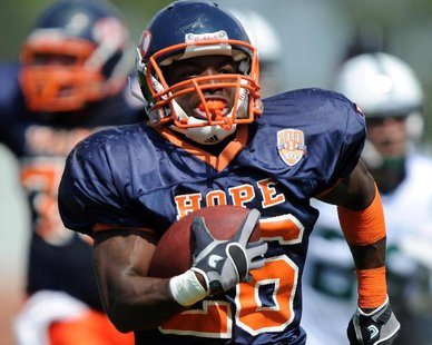 Hope College running back Shawn Jackson (photo courtesy Hope College) Hope College running back Shawn Jackson (photo courtesy Hope College)