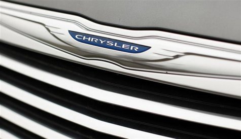 A Chrysler badge is pictured on a new car at a dealership in Vienna, Virginia April 26, 2012. REUTERS/Kevin Lamarque A Chrysler badge is pictured on a new car at a dealership in Vienna, Virginia April 26, 2012. REUTERS/Kevin Lamarque