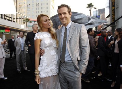 Cast members Ryan Reynolds and Blake Lively pose at the premiere of "Green Lantern" at the Grauman's Chinese theatre in Hollywood, Californi Cast members Ryan Reynolds and Blake Lively pose at the premiere of "Green Lantern" at the Grauman's Chinese theatre in Hollywood, Californi