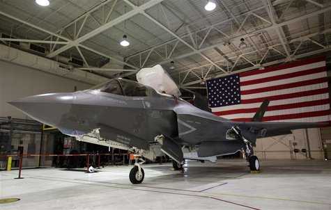 A F-35 Lightning II Joint Strike Fighter is seen at the Naval Air Station (NAS) Patuxent River, Maryland January 20, 2012. U.S. REUTERS/Yuri A F-35 Lightning II Joint Strike Fighter is seen at the Naval Air Station (NAS) Patuxent River, Maryland January 20, 2012. U.S. REUTERS/Yuri
