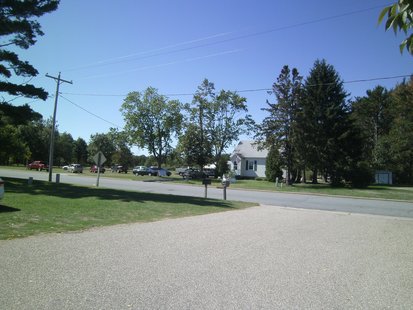 This house and the property to the right on Old Highway 18 just south of Highway 10 is the proposed site for a new Kwik Trip convenience store in Stevens Point
This house and the property to the right on Old Highway 18 just south of Highway 10 is the proposed site for a new Kwik Trip convenience store in Stevens Point