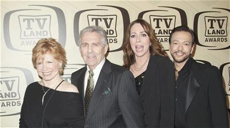 Actors Bonnie Franklin (L to R), Pat Harrington Jr, Mackenzie Phillips and Glenn Scarpelli arrive for the 10th Annual TV Land Awards at the Actors Bonnie Franklin (L to R), Pat Harrington Jr, Mackenzie Phillips and Glenn Scarpelli arrive for the 10th Annual TV Land Awards at the