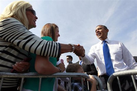 U.S. President Barack Obama arrives at Naval Air Station Oceania near Virginia Beach, September 27, 2012. Obama is campaigning in Virginia o U.S. President Barack Obama arrives at Naval Air Station Oceania near Virginia Beach, September 27, 2012. Obama is campaigning in Virginia o