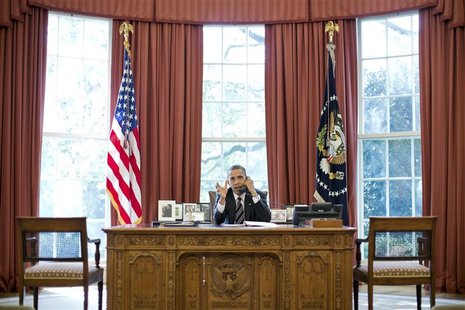 U.S. President Barack Obama speaks on the phone with Israel's Prime Minister Benjamin Netanyahu, in the Oval Office in this September 28, 20 U.S. President Barack Obama speaks on the phone with Israel's Prime Minister Benjamin Netanyahu, in the Oval Office in this September 28, 20