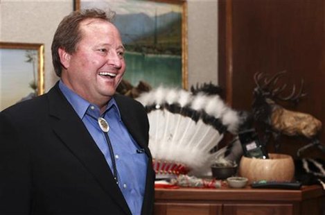 Montana Governor Brian Schweitzer is seen at the Montana State Capitol in Helena, Montana June 2, 2008. REUTERS/Adam Tanner Montana Governor Brian Schweitzer is seen at the Montana State Capitol in Helena, Montana June 2, 2008. REUTERS/Adam Tanner