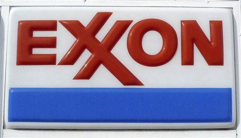 The Exxon corporate logo is pictured at a gas station in Arlington, Virginia January 31, 2012. REUTERS/Jason Reed The Exxon corporate logo is pictured at a gas station in Arlington, Virginia January 31, 2012. REUTERS/Jason Reed