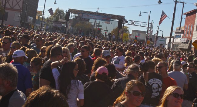 The crowd at the WIXX Stage