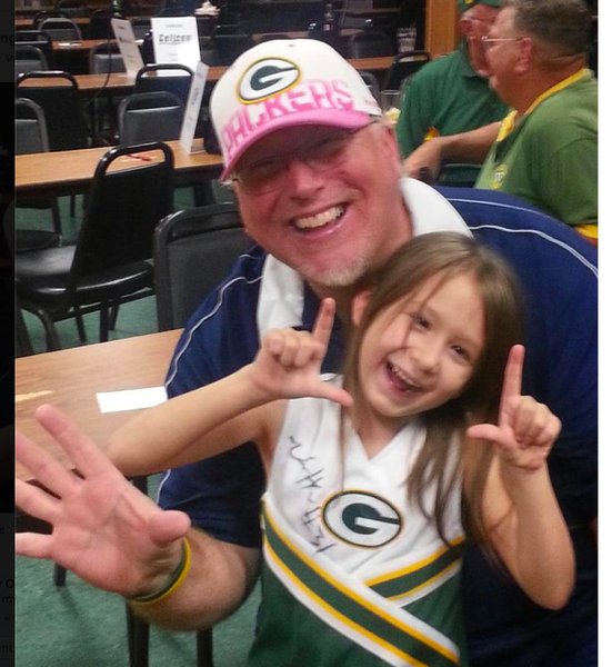 Packers have some big issues to deal with and we discuss them all at PackAttack on Monday nights! PackAttack is a half hour TV show that airs on WAOW TV 9. I do the "Questions from the Sidelines" portion of the show. We record it at Dales Weston Lanes on Monday nights at 6:30pm..it airs on Tuesdays at 6:30pm..What a cute little fan huh!!!?!!