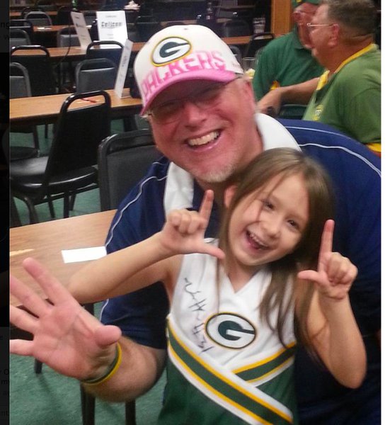 Packers have some big issues to deal with and we discuss them all at PackAttack on Monday nights! PackAttack is a half hour TV show that airs on WAOW TV 9. I do the "Questions from the Sidelines" portion of the show. We record it at Dales Weston Lanes on Monday nights at 6:30pm..it airs on Tuesdays at 6:30pm..What a cute little fan huh!!!?!!