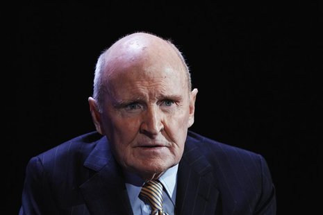 Former CEO of General Electric, Jack Welch, speaks during the World Business Forum in New York October 5, 2010. REUTERS/Lucas Jackson Former CEO of General Electric, Jack Welch, speaks during the World Business Forum in New York October 5, 2010. REUTERS/Lucas Jackson