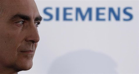 Siemens Chief Executive Officer (CEO) Peter Loescher is pictured during an interview in Munich April 25, 2012. REUTERS/Michaela Rehle Siemens Chief Executive Officer (CEO) Peter Loescher is pictured during an interview in Munich April 25, 2012. REUTERS/Michaela Rehle