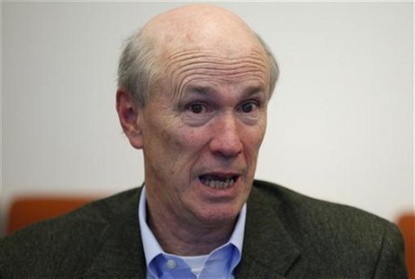 Chairman and CEO of The Home Depot, Frank Blake, speaks during an interview in New York October 11, 2012. REUTERS/Brendan McDermid Chairman and CEO of The Home Depot, Frank Blake, speaks during an interview in New York October 11, 2012. REUTERS/Brendan McDermid