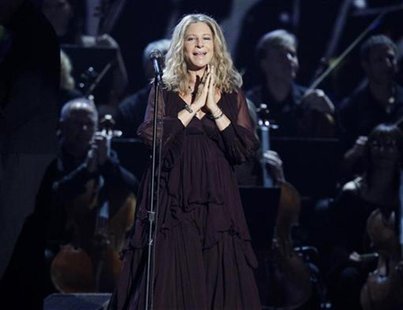 Barbra Streisand performs "Evergreen" at the 53rd annual Grammy Awards in Los Angeles, California February 13, 2011. REUTERS/Lucy Nicholson Barbra Streisand performs "Evergreen" at the 53rd annual Grammy Awards in Los Angeles, California February 13, 2011. REUTERS/Lucy Nicholson