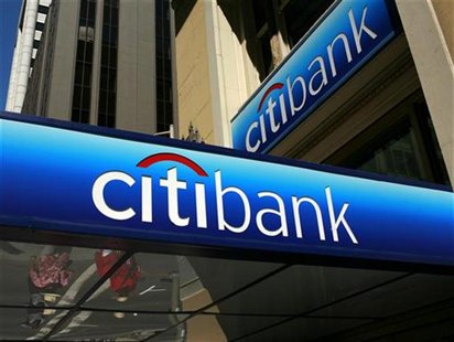 People walk beneath a Citibank branch logo in the financial district of San Francisco, California July 17, 2009. REUTERS/Robert Galbraith People walk beneath a Citibank branch logo in the financial district of San Francisco, California July 17, 2009. REUTERS/Robert Galbraith