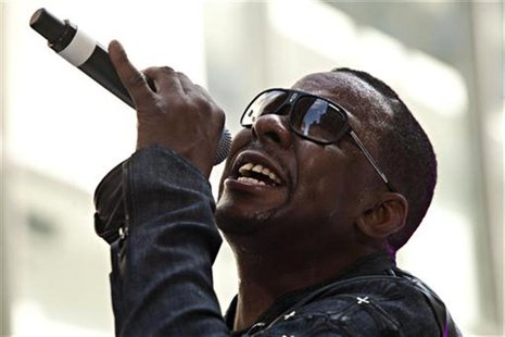 Singer Bobby Brown performs on NBC's "Today" show in New York, May 28, 2012. REUTERS/Andrew Burton Singer Bobby Brown performs on NBC's "Today" show in New York, May 28, 2012. REUTERS/Andrew Burton