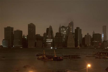 The skyline of lower Manhattan sits in darkness after a preventive power outage in New York October 29, 2012. Hurricane Sandy could be the biggest storm to hit the United States mainland when it comes ashore on Monday night, bringing strong winds and dangerous flooding to the East Coast from the mid-Atlantic states to New England, forecasters said on Sunday. The skyline of lower Manhattan sits in darkness after a preventive power outage in New York October 29, 2012. Hurricane Sandy could be the biggest storm to hit the United States mainland when it comes ashore on Monday night, bringing strong winds and dangerous flooding to the East Coast from the mid-Atlantic states to New England, forecasters said on Sunday.