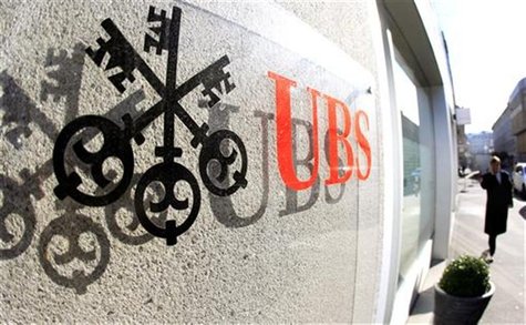 A logo of Swiss bank UBS is seen at an office building in Zurich October 30, 2012. REUTERS/Arnd Wiegmann A logo of Swiss bank UBS is seen at an office building in Zurich October 30, 2012. REUTERS/Arnd Wiegmann