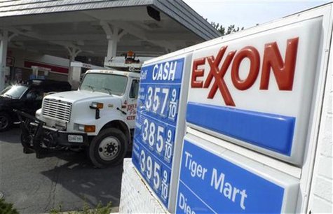 An Exxon gas station is pictured in Arlington, Virginia January 31, 2012. REUTERS/Jason Reed An Exxon gas station is pictured in Arlington, Virginia January 31, 2012. REUTERS/Jason Reed