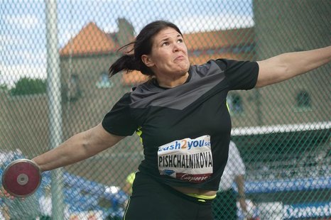 Darya Pishchalnikova of Russia competes in the women's discus event during the Stockholm Diamond League in Stockholm August 17, 2012. REUTER Darya Pishchalnikova of Russia competes in the women's discus event during the Stockholm Diamond League in Stockholm August 17, 2012. REUTER
