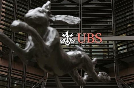 The offices of Swiss bank UBS are seen in the financial district of the City of London October 31, 2012. REUTERS/Chris Helgren The offices of Swiss bank UBS are seen in the financial district of the City of London October 31, 2012. REUTERS/Chris Helgren