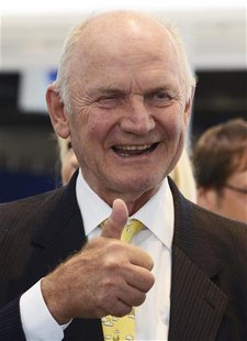 Ferdinand Piech, chairman of the supervisory board of German carmaker Volkswagen, gives a thumbs-up during his visit to the IAA truck show i Ferdinand Piech, chairman of the supervisory board of German carmaker Volkswagen, gives a thumbs-up during his visit to the IAA truck show i