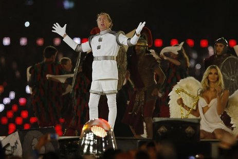 British actor Eric Idle performs during the closing ceremony of the London 2012 Olympic Games at the Olympic Stadium, August 12, 2012. REUTE British actor Eric Idle performs during the closing ceremony of the London 2012 Olympic Games at the Olympic Stadium, August 12, 2012. REUTE