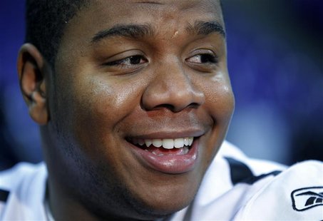 AFC champion Pittsburgh Steelers quarterback Byron Leftwich talks to a reporter in Fort Worth, Texas February 2, 2011 ahead of NFL football' AFC champion Pittsburgh Steelers quarterback Byron Leftwich talks to a reporter in Fort Worth, Texas February 2, 2011 ahead of NFL football'