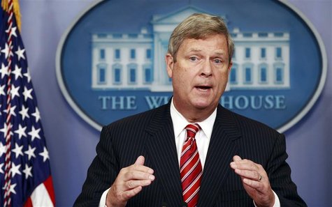 U.S. Agriculture Secretary Tom Vilsack speaks about the drought during a press briefing at the White House in Washington July 18, 2012. REUT U.S. Agriculture Secretary Tom Vilsack speaks about the drought during a press briefing at the White House in Washington July 18, 2012. REUT