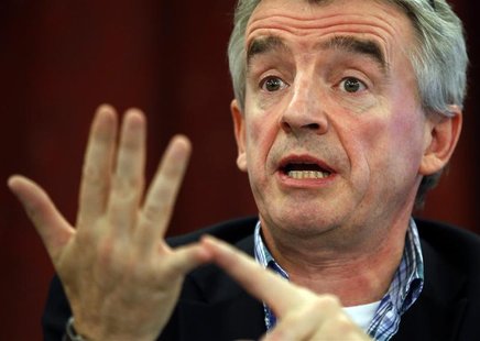 Ryanair CEO Michael O'Leary gestures during a news conference in Madrid, September 20, 2012. REUTERS/Paul Hanna Ryanair CEO Michael O'Leary gestures during a news conference in Madrid, September 20, 2012. REUTERS/Paul Hanna