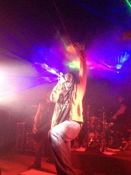 Gaven Schwarze sent in this sweet pic from the show