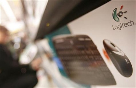 A computer mouse and keyboard package of Logitech is seen at a computer store in Lucerne January 10, 2008. REUTERS/Michael Buholzer A computer mouse and keyboard package of Logitech is seen at a computer store in Lucerne January 10, 2008. REUTERS/Michael Buholzer