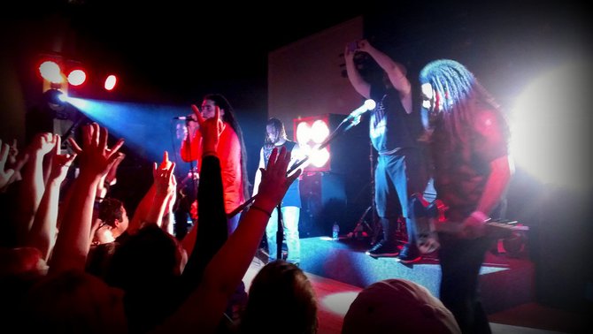 This pic that Leah Langreck grabbed is at the exact moment that Nonpoint took a shot of the crowd that they shared on their Facebook page...pretty sweet...