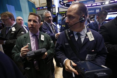 Traders work on the floor of the New York Stock Exchange at the opening of the trading session in New York October 5, 2012. REUTERS/Mike Seg Traders work on the floor of the New York Stock Exchange at the opening of the trading session in New York October 5, 2012. REUTERS/Mike Seg