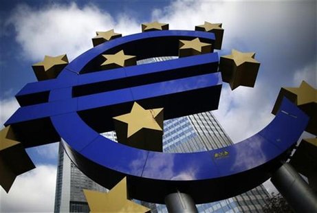 The Euro currency sign is seen in front of the European Central Bank (ECB) headquarters in Frankfurt November 6, 2012. REUTERS/Lisi Niesner The Euro currency sign is seen in front of the European Central Bank (ECB) headquarters in Frankfurt November 6, 2012. REUTERS/Lisi Niesner