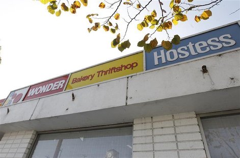 Signage is pictured at a Hostess Bakery Thriftshop that remains open selling baked goods in Glendale, California November 26, 2012. REUTERS/ Signage is pictured at a Hostess Bakery Thriftshop that remains open selling baked goods in Glendale, California November 26, 2012. REUTERS/