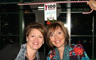 Y100 Mistletoe Cam @ Martina McBride's Joy of Christmas 19