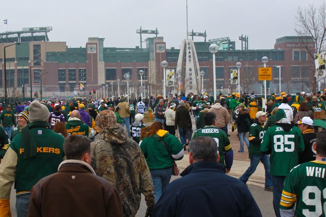 Packers vs. Vikings :: 12/212