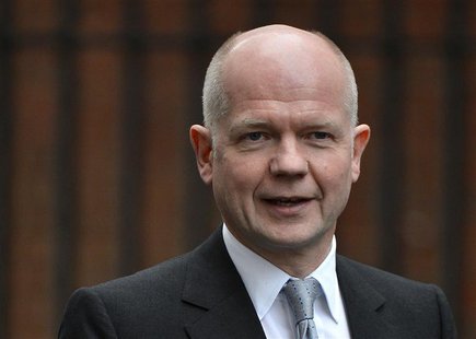 Britain's Foreign Secretary William Hague arrives in Downing Street in London December 3, 2012. REUTERS/Toby Melville Britain's Foreign Secretary William Hague arrives in Downing Street in London December 3, 2012. REUTERS/Toby Melville