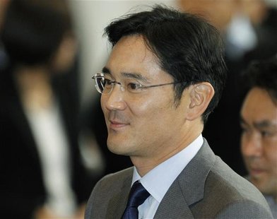 Jay Y. Lee, son of Samsung Electronics chairman Lee Kun-hee and the company's chief operating officer arrives at the company's headquarters Jay Y. Lee, son of Samsung Electronics chairman Lee Kun-hee and the company's chief operating officer arrives at the company's headquarters