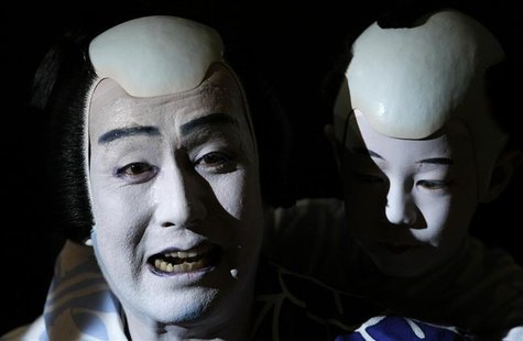 Japanese Kabuki actor Nakamura Kanzaburo (L) of the Tokyo's Heise Nakamura-za theatre performs during a dress rehearsal for the 'Summer Fest Japanese Kabuki actor Nakamura Kanzaburo (L) of the Tokyo's Heise Nakamura-za theatre performs during a dress rehearsal for the 'Summer Fest