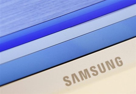 Samsung's logo is seen on a laptop computer displayed in Seoul July 6, 2012. REUTERS/Lee Jae-Won Samsung's logo is seen on a laptop computer displayed in Seoul July 6, 2012. REUTERS/Lee Jae-Won