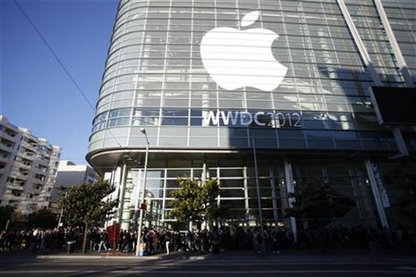 An Apple logo is seen at the Apple Worldwide Developers Conference 2012 in San Francisco, California June 11, 2012. REUTERS/Stephen Lam An Apple logo is seen at the Apple Worldwide Developers Conference 2012 in San Francisco, California June 11, 2012. REUTERS/Stephen Lam