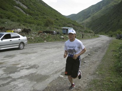 Aisuluu Tynybekova trains in the Alamedin Gorge near the capital Bishkek, May 16, 2012. REUTERS/Olga Dzyubenko Aisuluu Tynybekova trains in the Alamedin Gorge near the capital Bishkek, May 16, 2012. REUTERS/Olga Dzyubenko